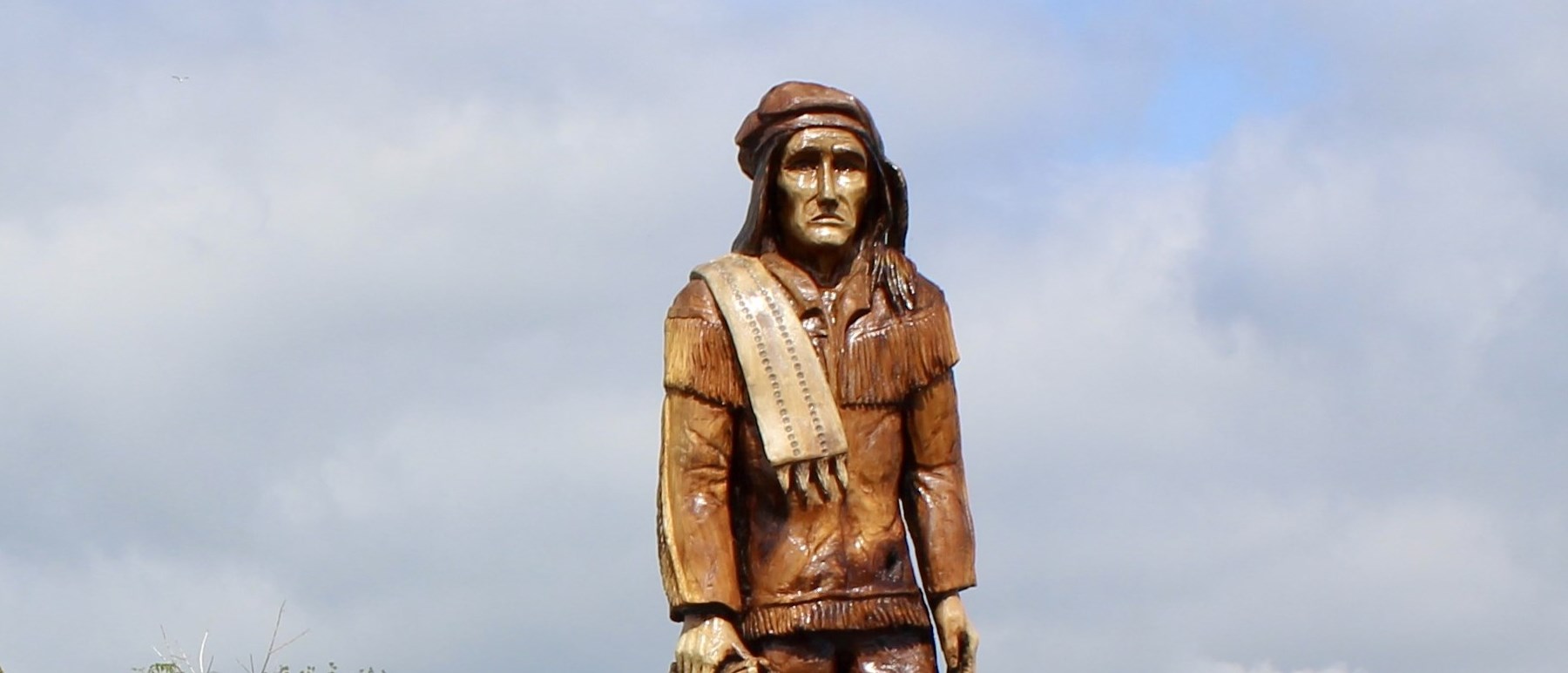 chief tecumseh sculpture at lakewood beach